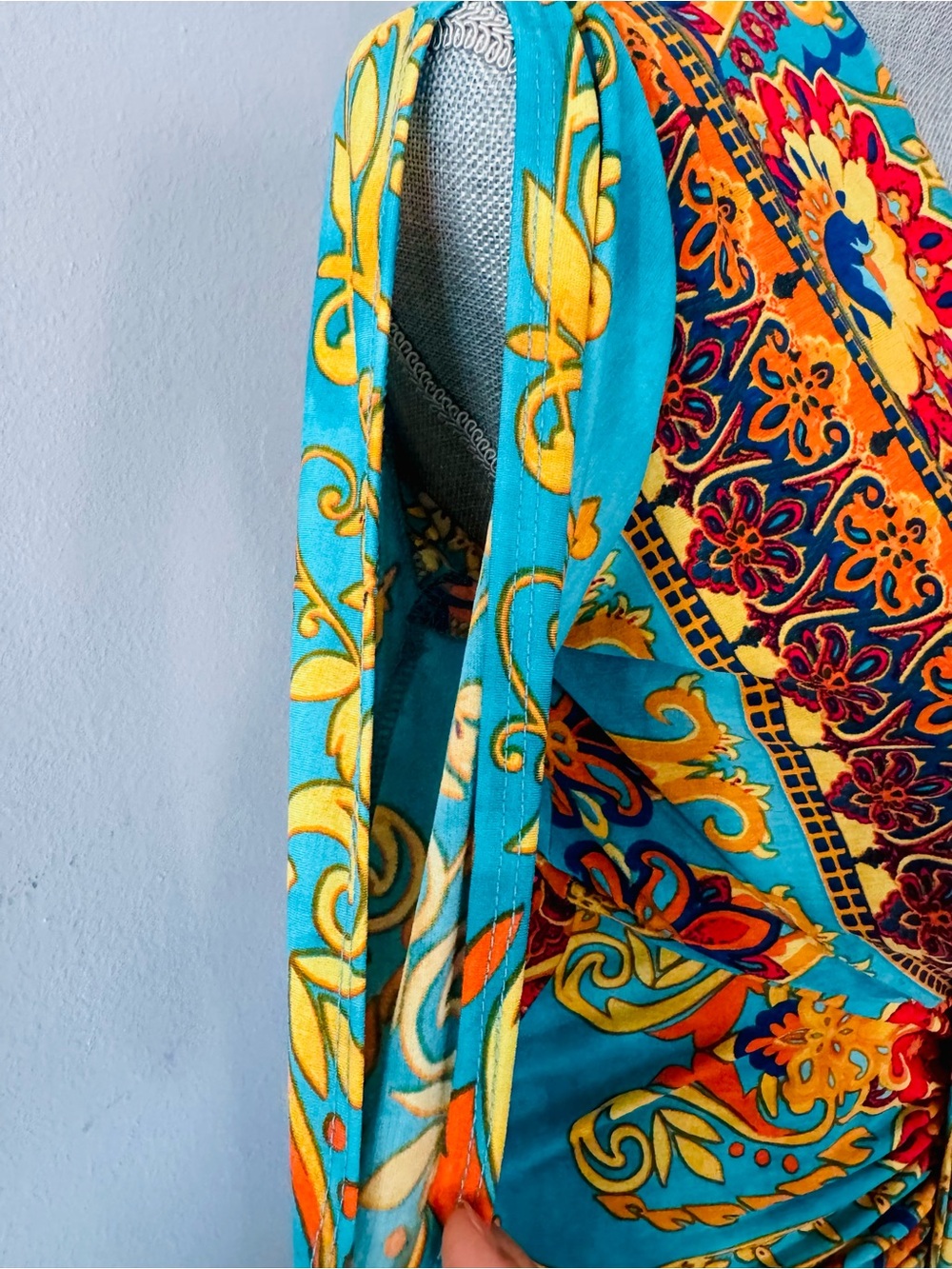 Vibrant Turquoise & Gold Print Maxi Dress with Deep V-Neck - Picture 15 of 16